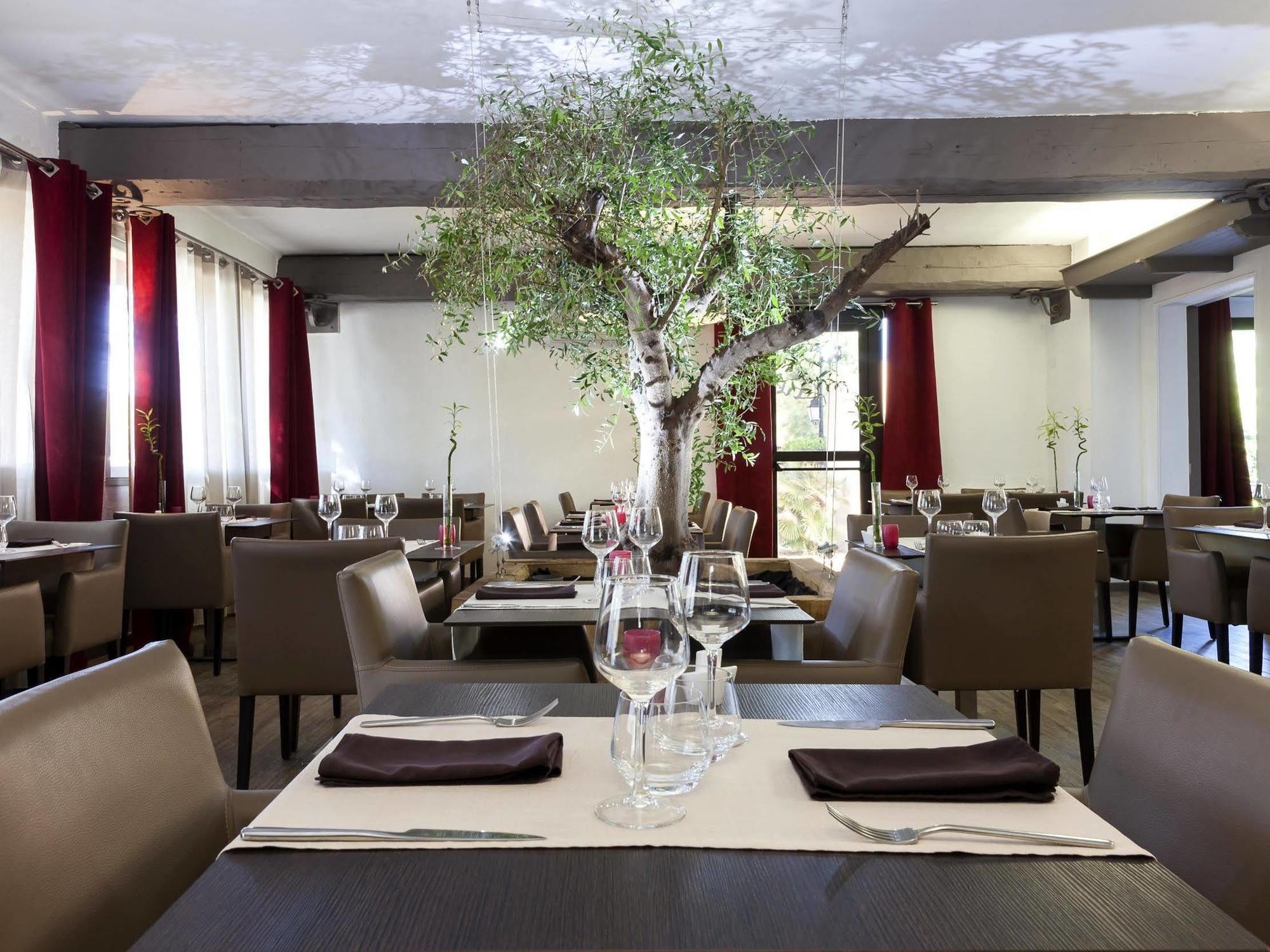 Logis Hotel & Restaurant L'Etape Bouc Bel Air - Gardanne Εξωτερικό φωτογραφία