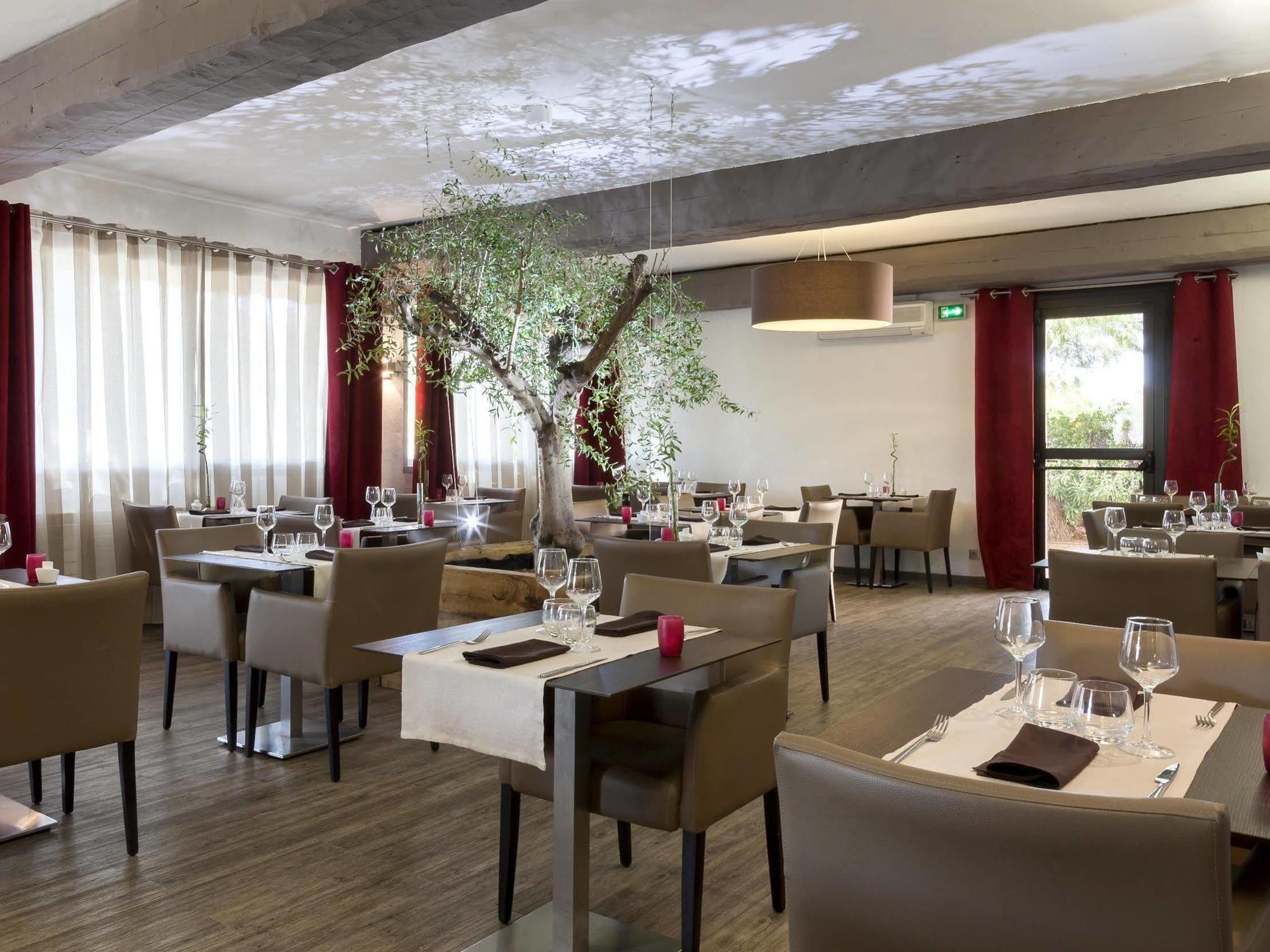 Logis Hotel & Restaurant L'Etape Bouc Bel Air - Gardanne Εξωτερικό φωτογραφία