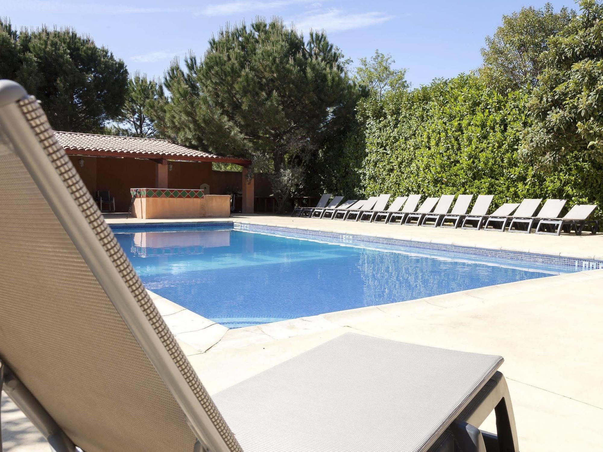 Logis Hotel & Restaurant L'Etape Bouc Bel Air - Gardanne Εξωτερικό φωτογραφία