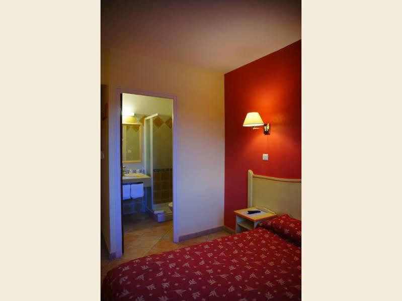 Logis Hotel & Restaurant L'Etape Bouc Bel Air - Gardanne Εξωτερικό φωτογραφία